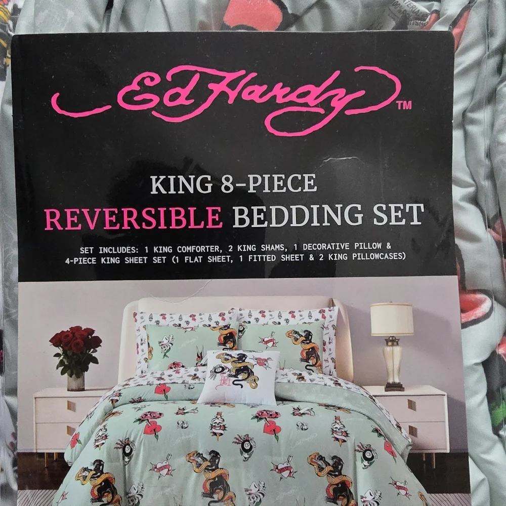Ed Hardy King reversible 8piece Bedding set new